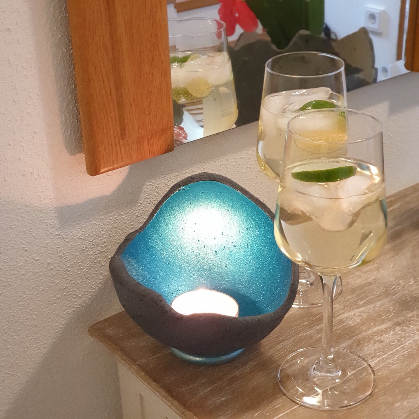 Lichtschale türkis - Beton schwarz - grau