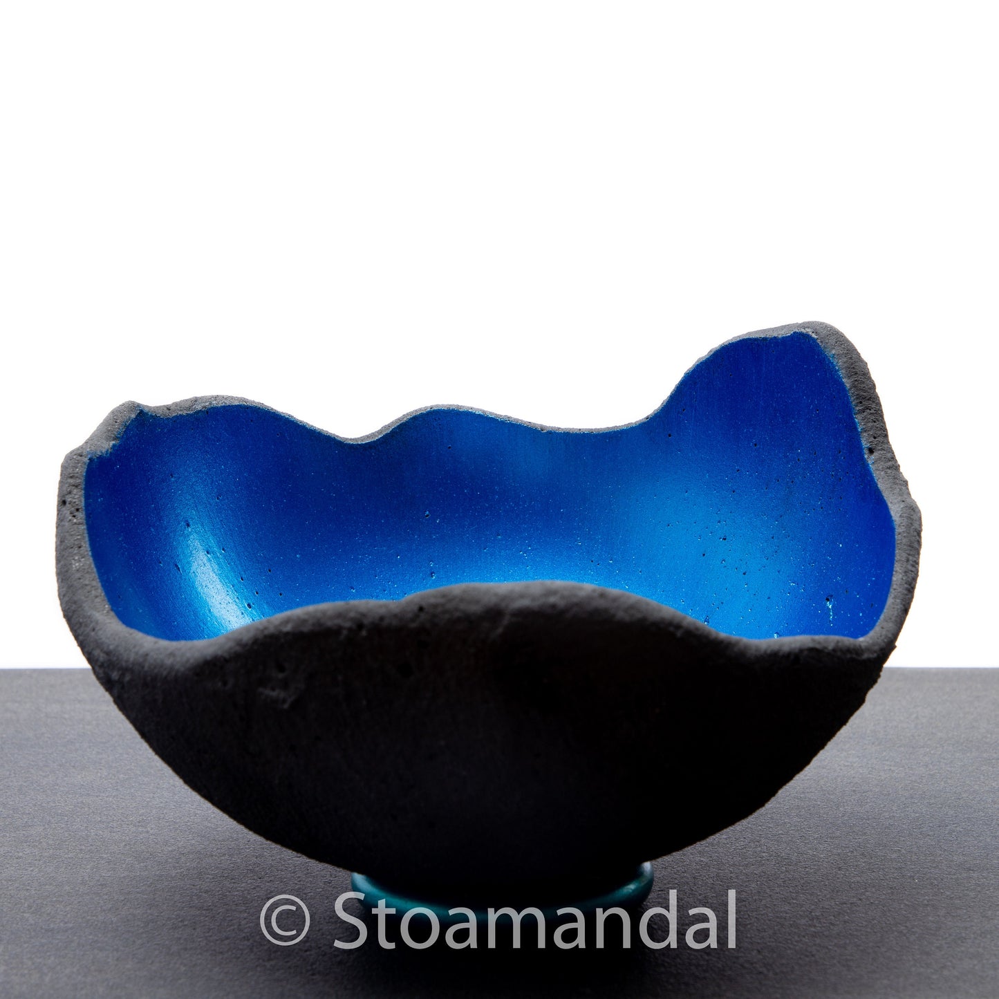 Lichtschale blau - Beton schwarz - grau