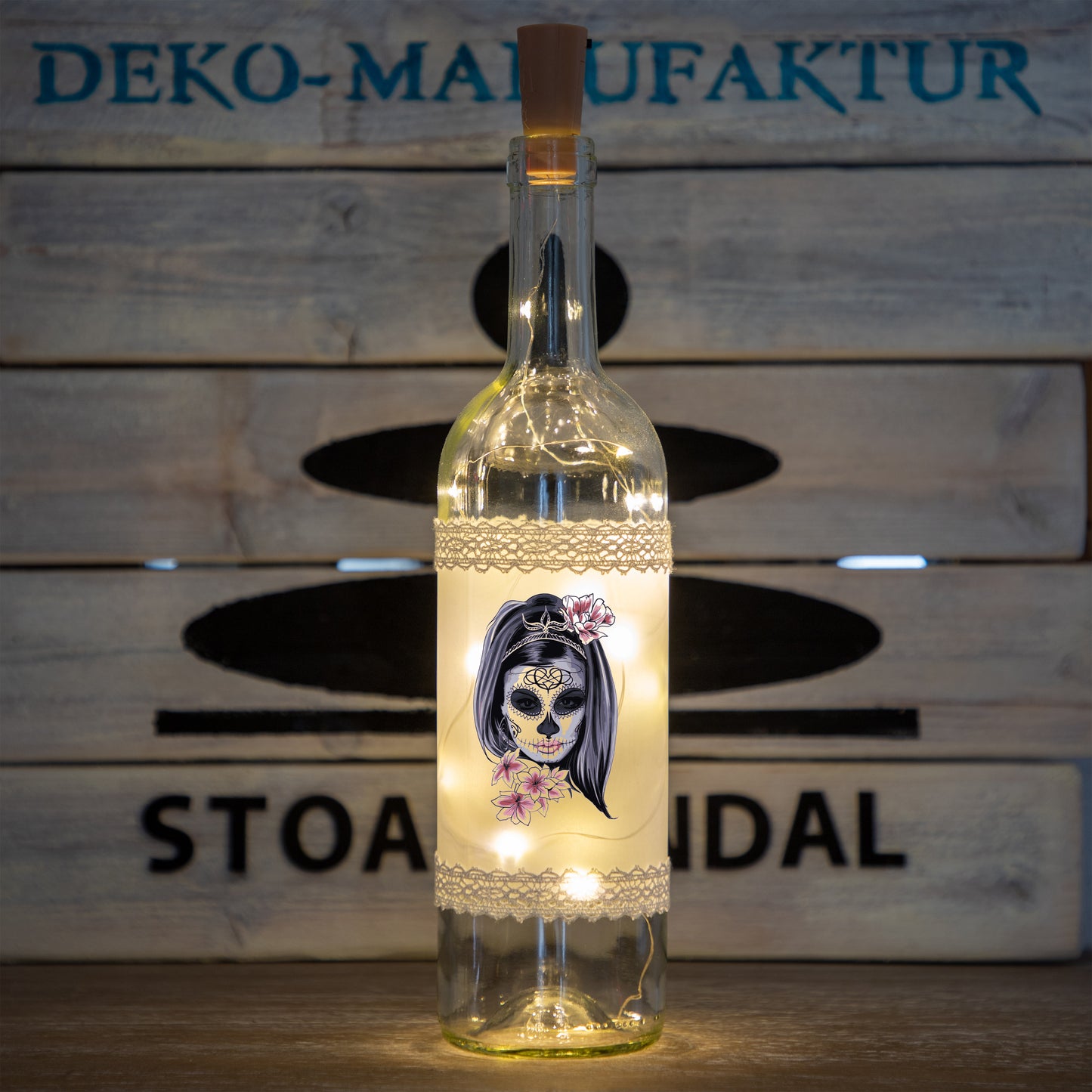 Stoamandal Flaschenlicht - Halloween Zombie - LED Lichterkette in einer Glasflasche