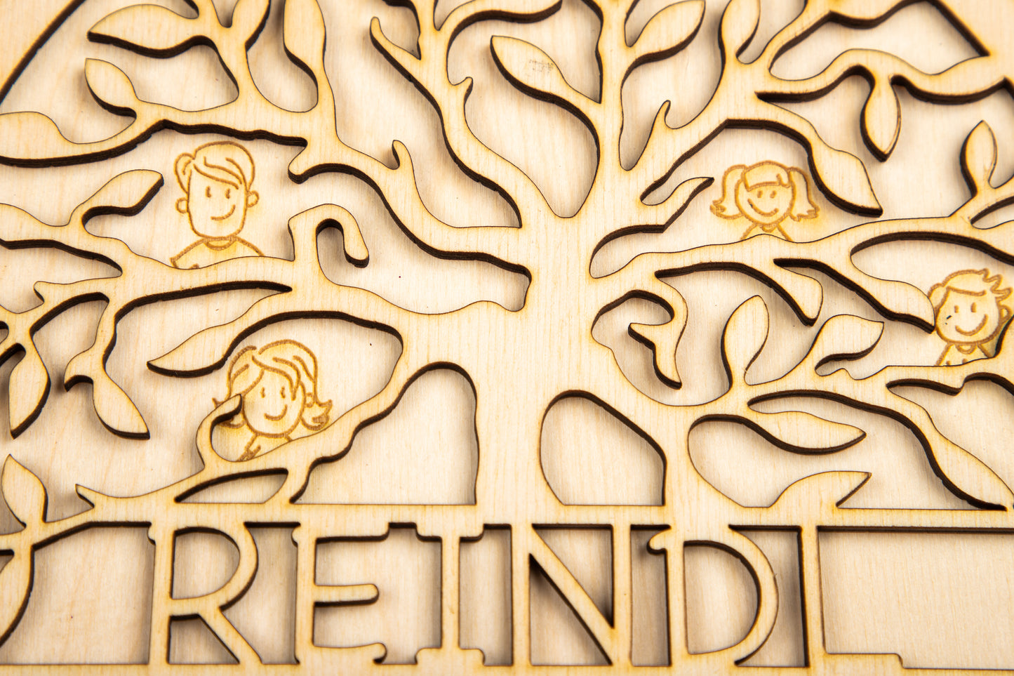 Türschild Holz - Motiv "Baum des Lebens" - personalisiert